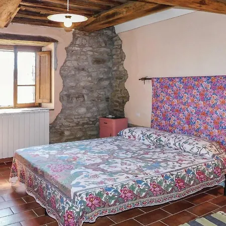Five-bedroom Holiday In Piegaro -pg- Collebaldo